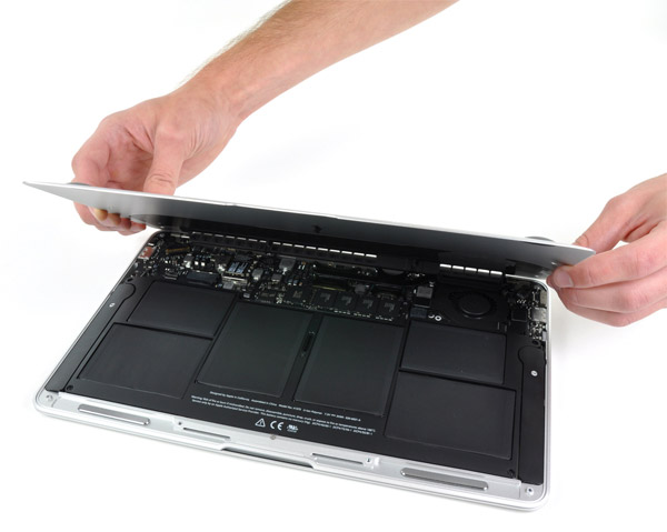 Замена батареи на MacBook Air
