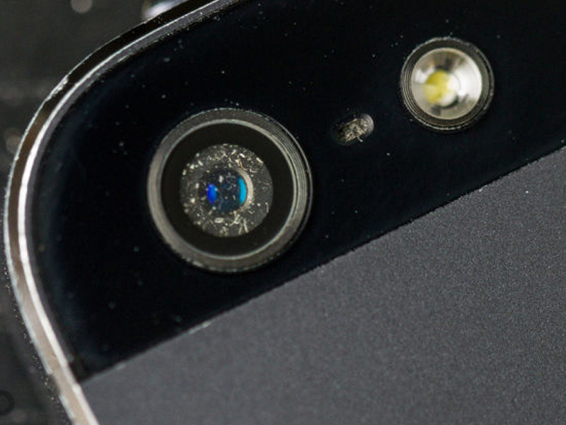 Чистка камеры iPhone SE