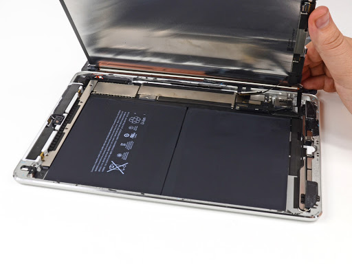 Замена микросхемы тачскрина iPad 6