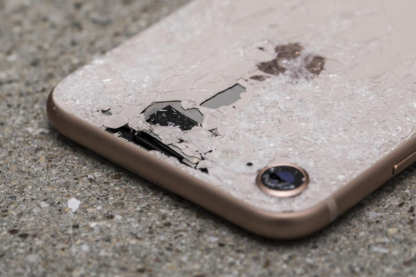 iPhone 8: цвета корпуса и материал